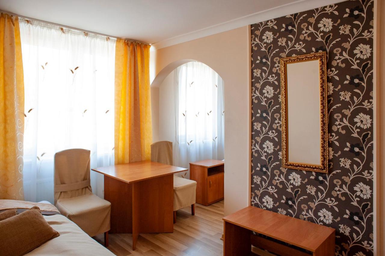Hotel Livia فوومين المظهر الخارجي الصورة