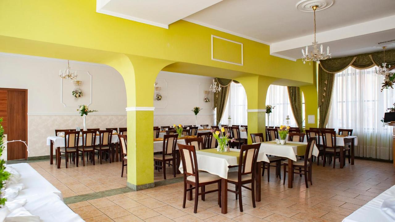 Hotel Livia فوومين المظهر الخارجي الصورة